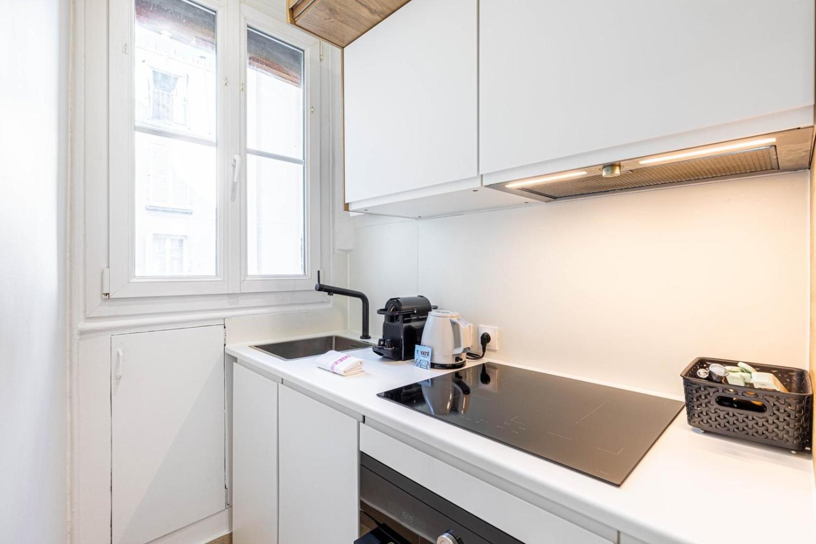 Guestready - Sejour Moderne Dans Le 11e Arr. Appartement Parijs